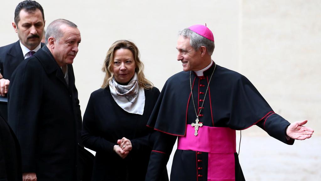 Erdogan reçu par le pape François au Vatican