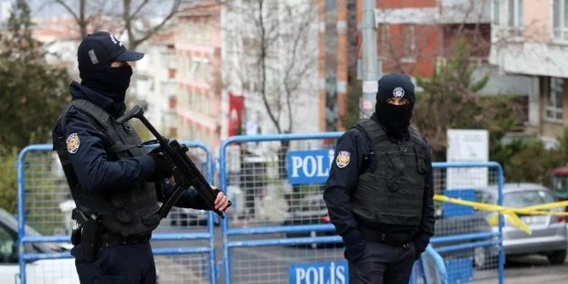 Turquie : 12 personnes arrêtées pour soupçons de liens avec l'État islamique