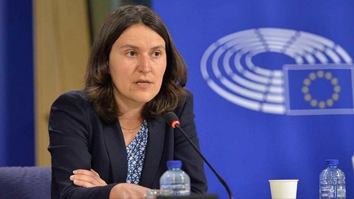 Kati Piri met en garde la Turquie contre le renvoi d'İmamoğlu