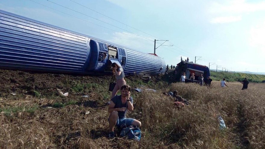 Turquie : au moins 10 morts et 73 blessés dans le déraillement d'un train