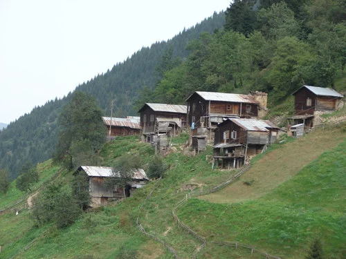 Un village sans béton en Turquie !