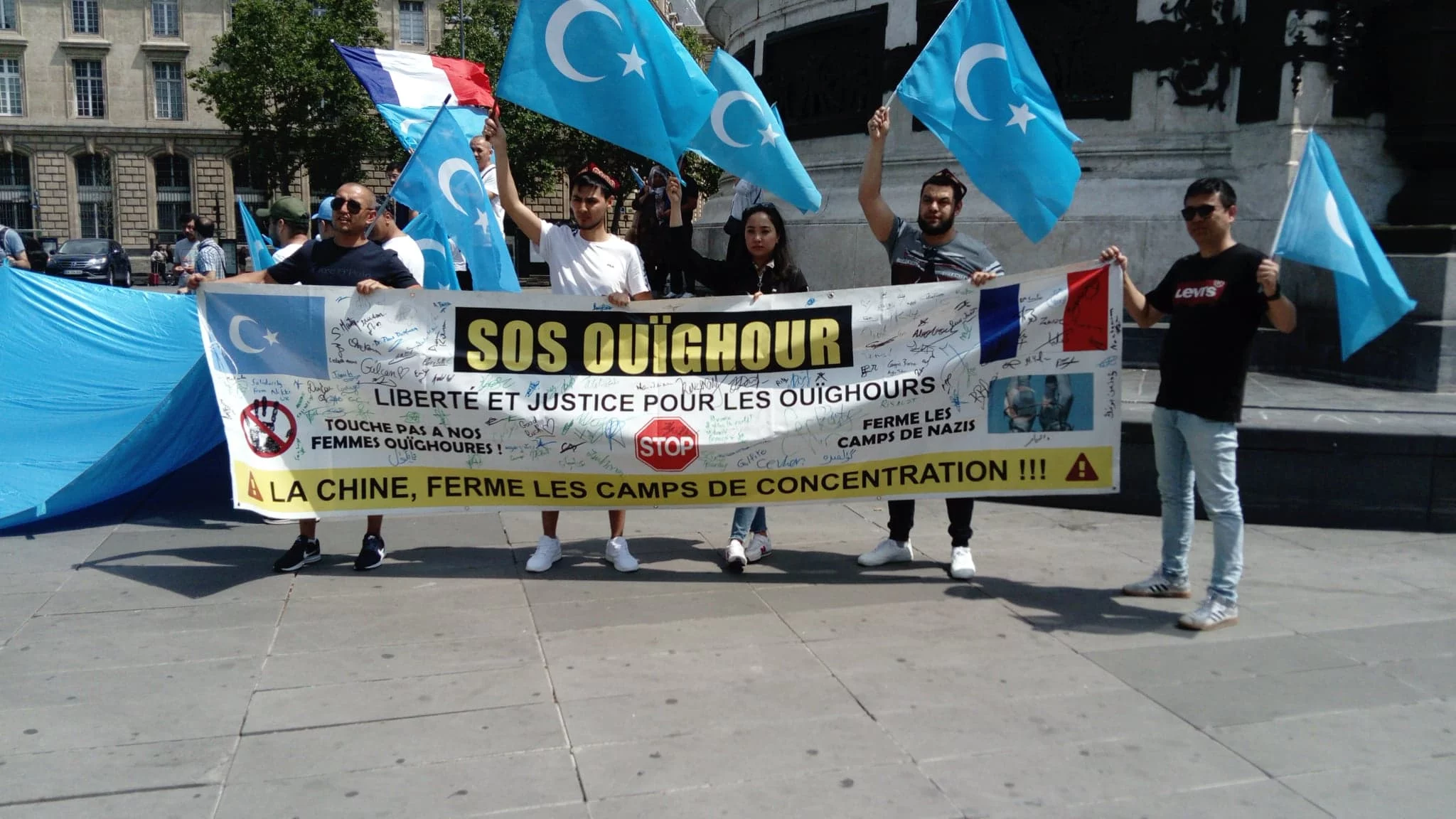 VIOLS, HUMILIATIONS SEXUELLES, AVORTEMENTS FORCÉS... L'EFFROYABLE QUOTIDIEN DES FEMMES OUÏGHOURES EN CHINE