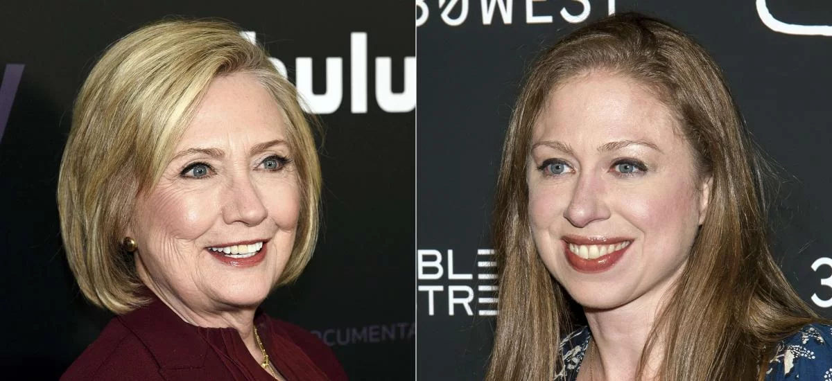 L'ancienne secrétaire d'État américaine Hillary...