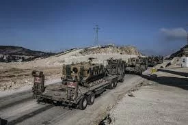 La Turquie déploie des véhicules blindés à la frontière syrienne