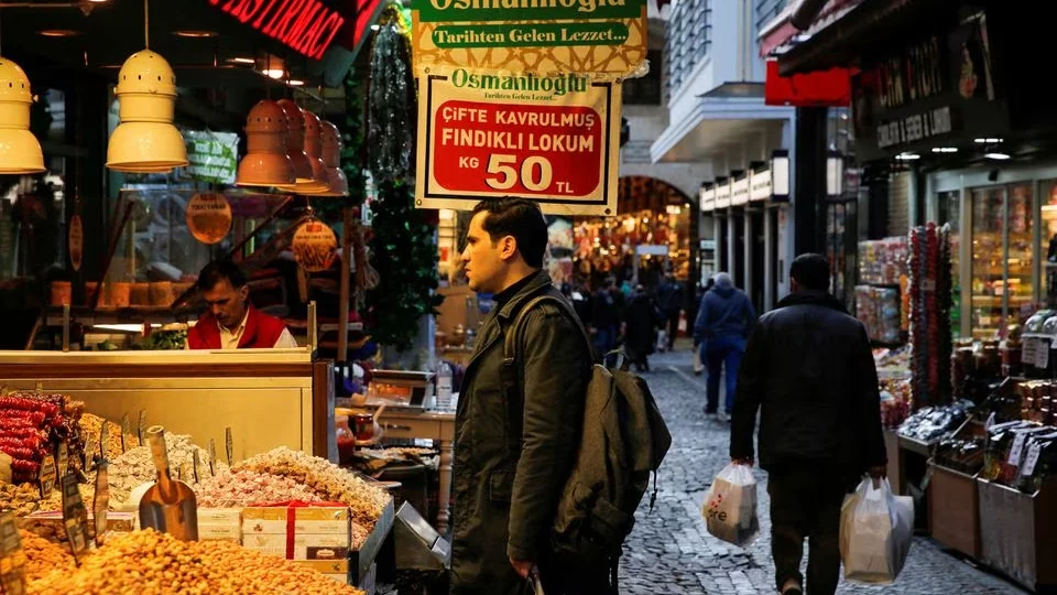 La Turquie relève le salaire minimum de 34% pour lutter contre l'inflation