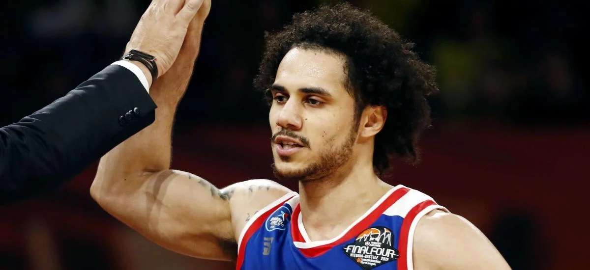 L'ancienne star de la NBA Shane Larken s'apprête à rejoindre l'équipe nationale turque de basket-ball