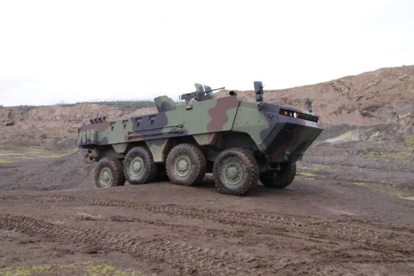 véhicules blindés de transport de troupes ARMA