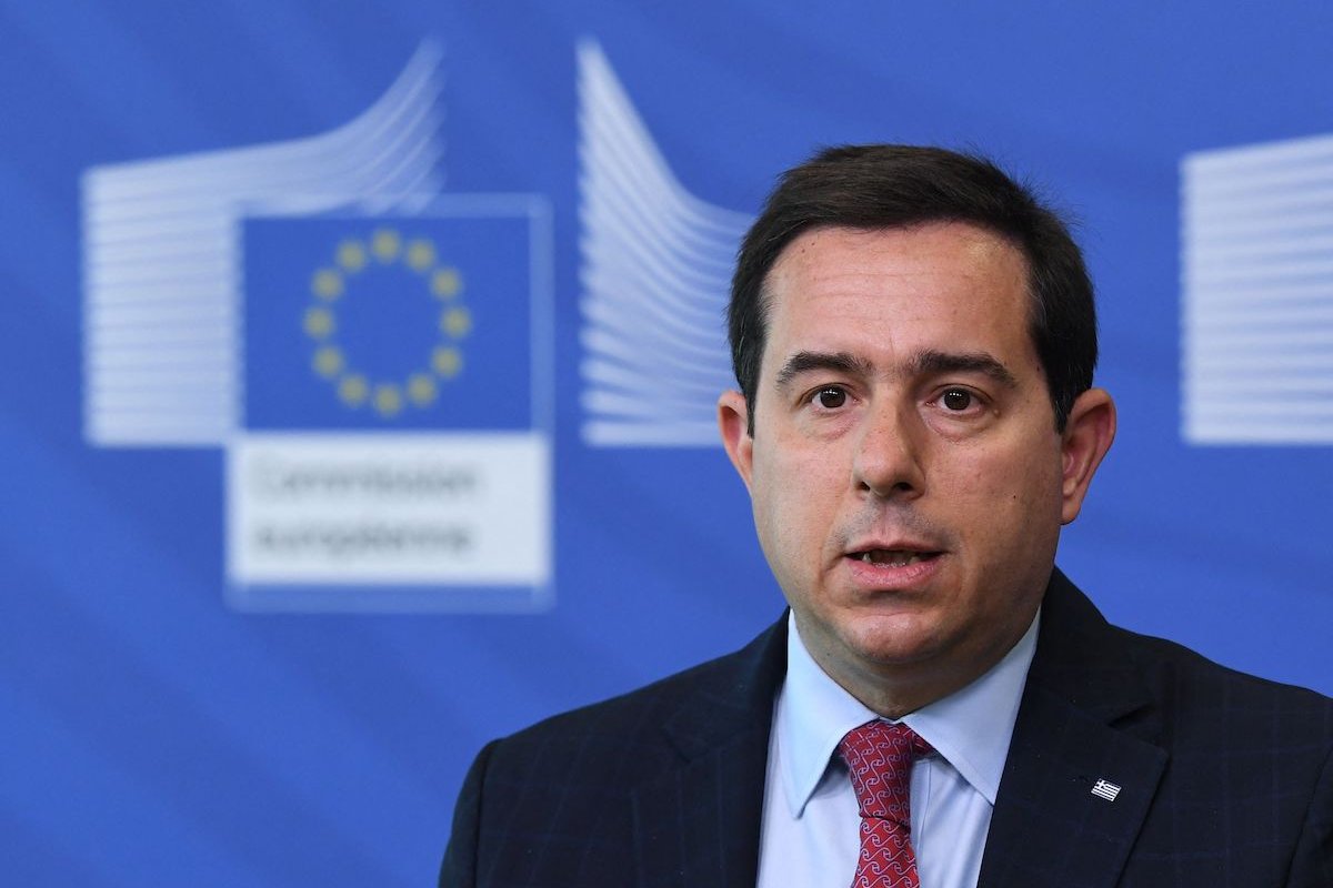 Le ministre grec exhorte l'UE à tenir sa promesse envers la Turquie de voyager sans visa