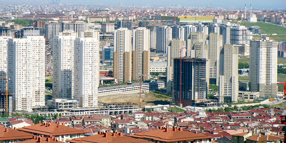 Les ventes de maisons aux étrangers en Turquie atteignent un niveau record alors que la livre dégringole