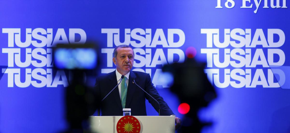 Le plus grand groupe d'entreprises de Turquie appelle le gouvernement d'Erdoğan à abandonner sa politique de taux bas