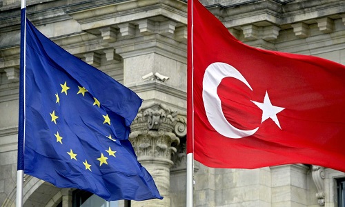 Erdoğan exhorte l'UE à appliquer la même sensibilité à la demande d'adhésion de la Turquie qu'à celle de l'Ukraine