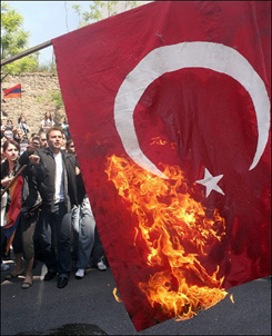 II) Le terrorisme et le réveil identitaire arménien