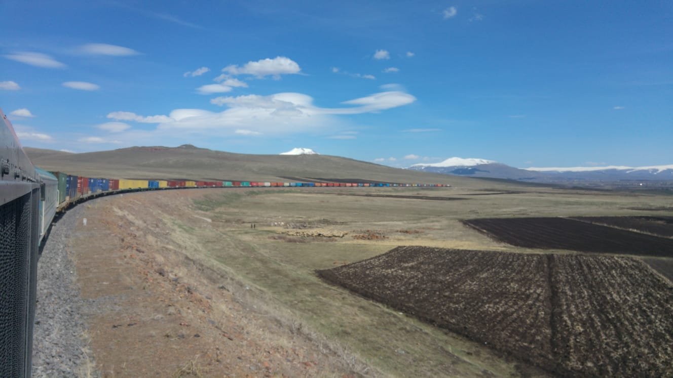  Le plus long train de marchandises sur le chemin de fer Bakou-Tbilissi-Kars