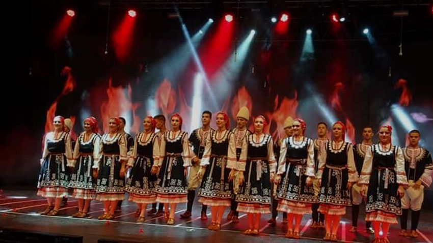 La danse folklorique traditionnelle turque est « contre l'islam », selon la Direction des affaires religieuses (Diyanet)
