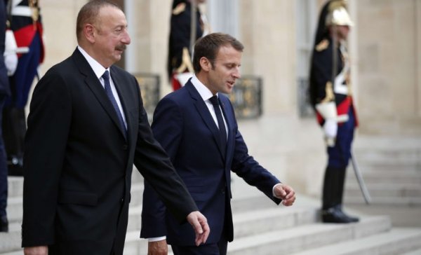 La France se rapproche de l'Azerbaïdjan pour faire face aux conséquences de l'invasion russe 