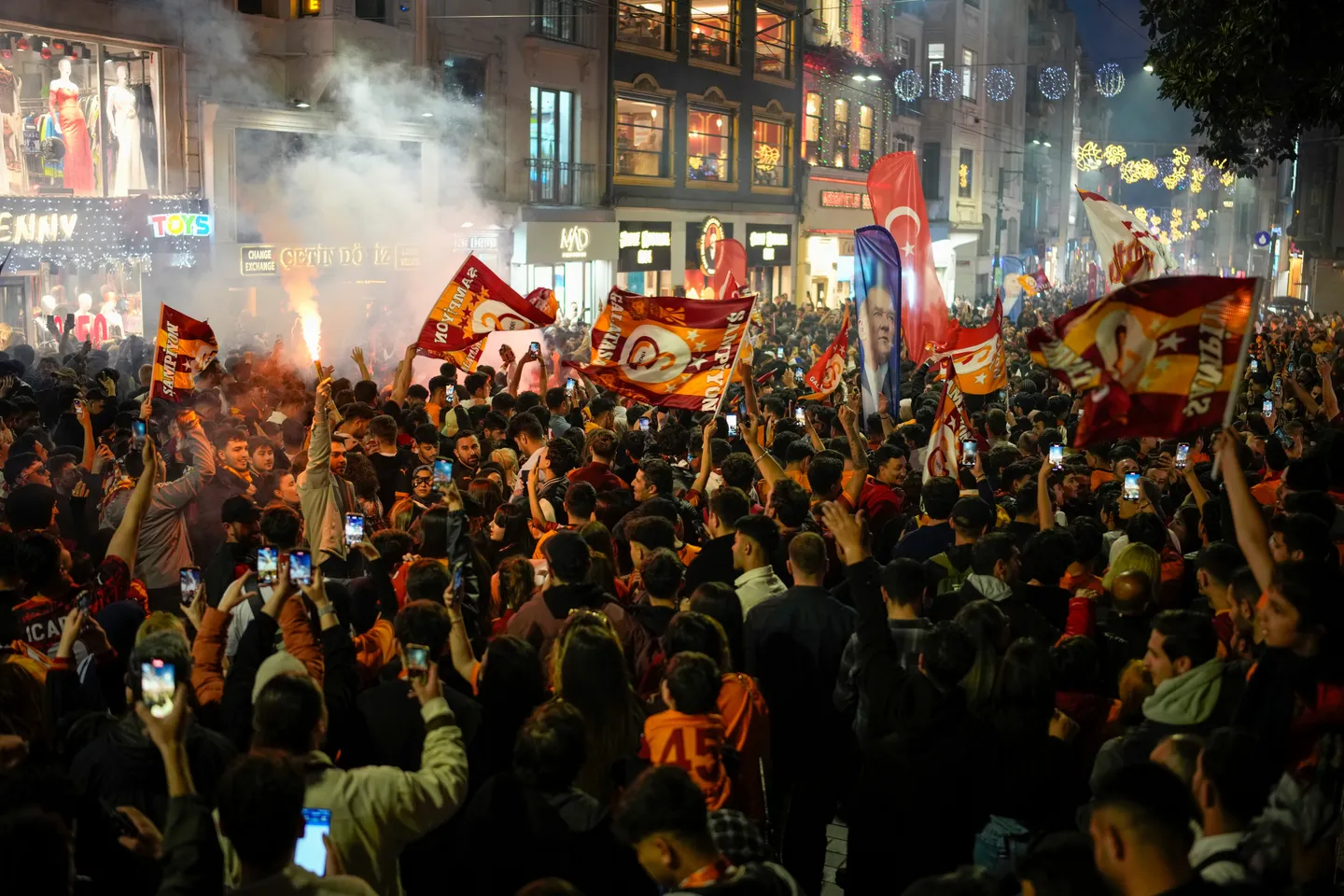Galatasaray remporte son 25e titre de champion de Turquie