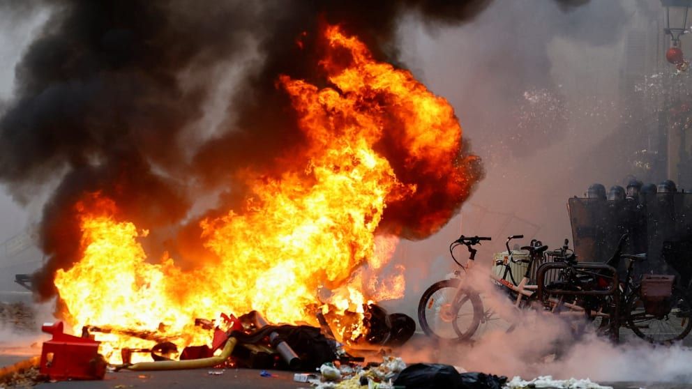 Les flammes au cœur de l'Europe ! Le PKK casse Paris