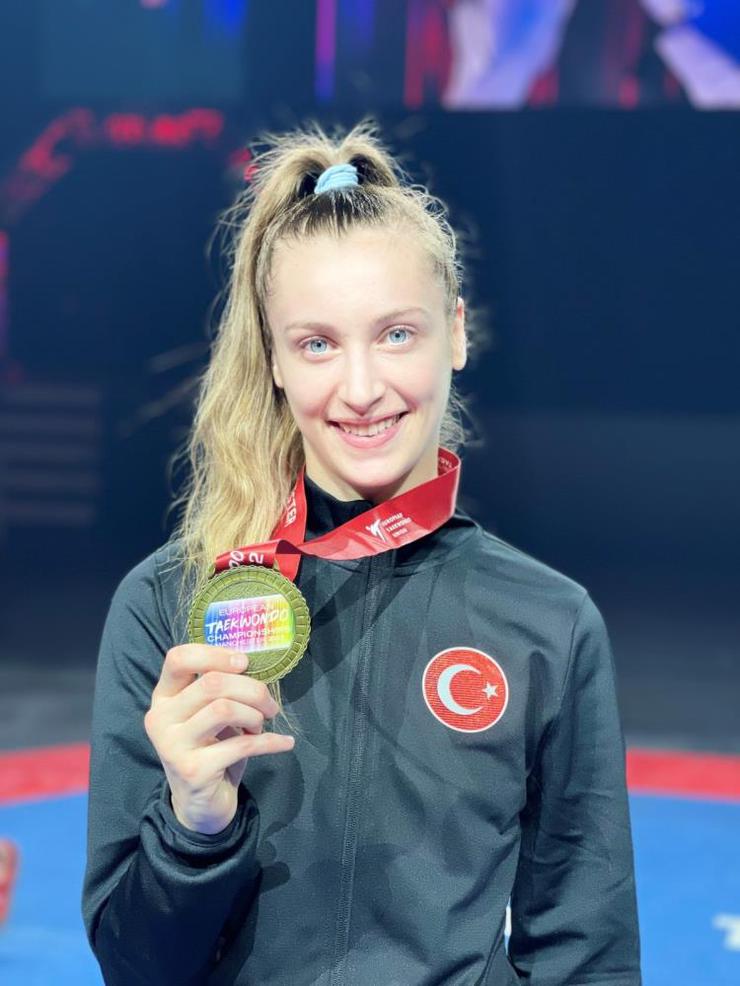 Zeliha Ağrıs est devenue championne d'Europe