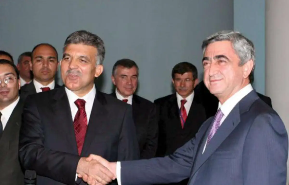Les présidents Abdullah Gül et Serj Sarkisyan