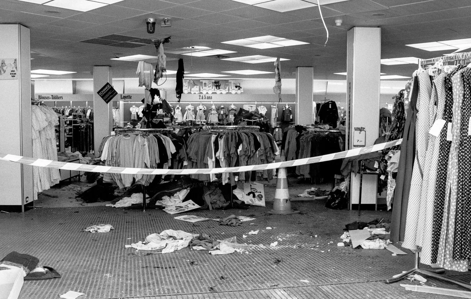 Le 21 juillet 1981, une attaque visait le magasin Uniprix à Lausanne, faisant 26 blessés