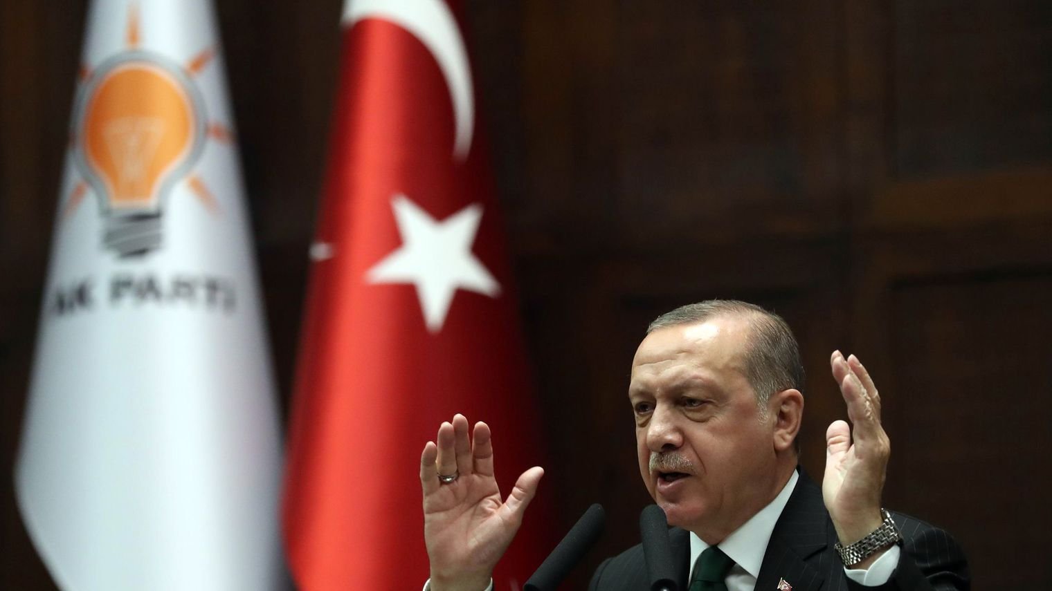 Nouvelle purge chez les fonctionnaires turcs