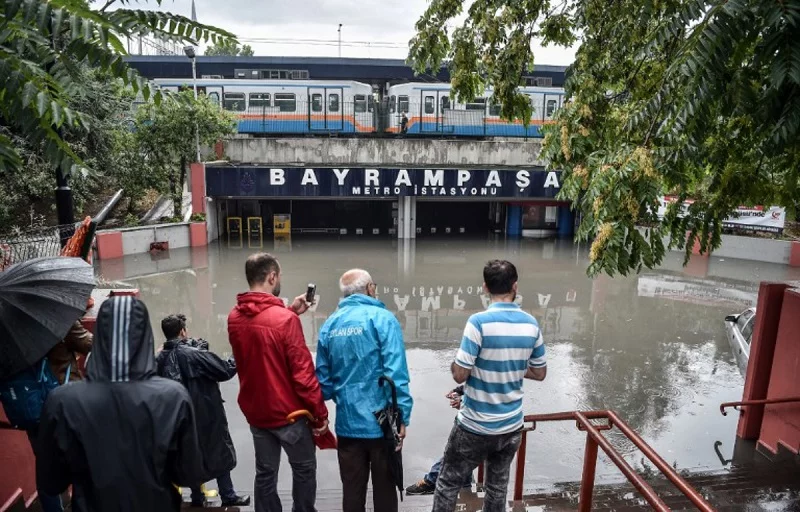 Istanbul sous l'eau après des pluies diluviennes