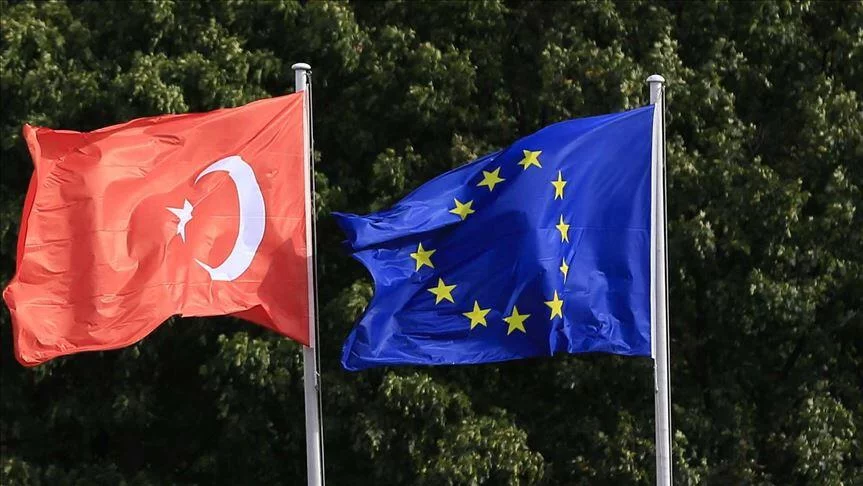 L'UE devrait accorder une aide financière supplémentaire à la Turquie