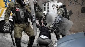 24 avril : la police grecque a traité les ultra-nationalistes dachnaks à leur juste valeur