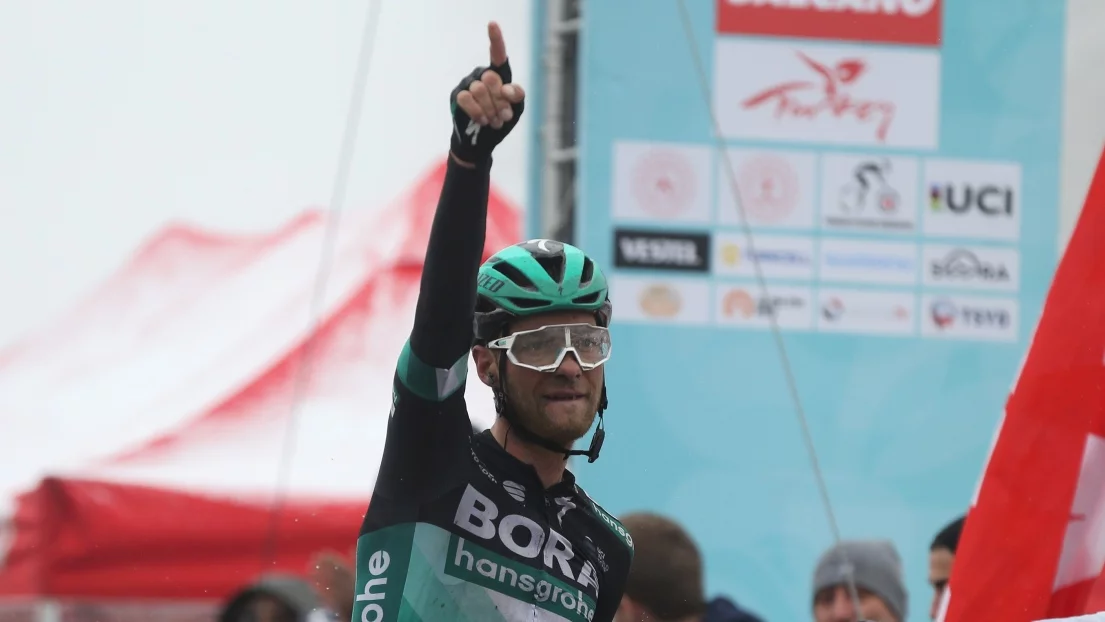 Caleb Ewan remporte la dernière étape du Tour de Turquie ; la victoire finale à Felix Grossschartner