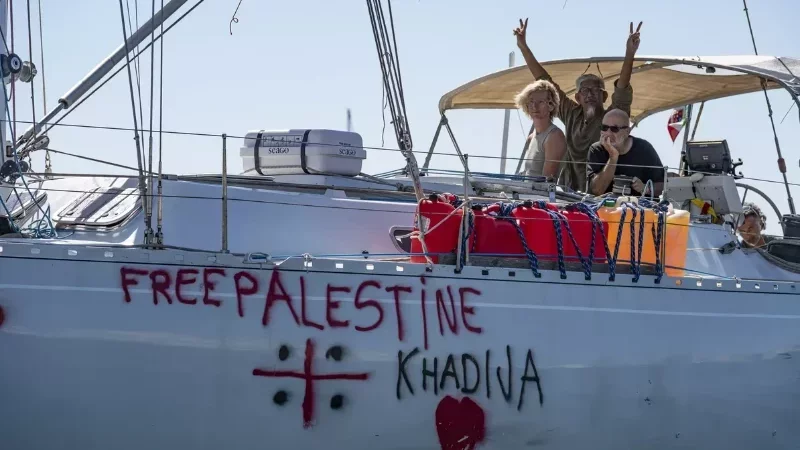 La Turquie porte secours à l'un des bateaux en panne