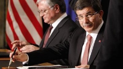 Ankara entrevoit la paix avec l'Azerbaïdjan et l'Arménie