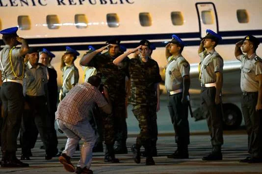 Deux soldats grecs détenus en Turquie depuis le mois de mars libérés