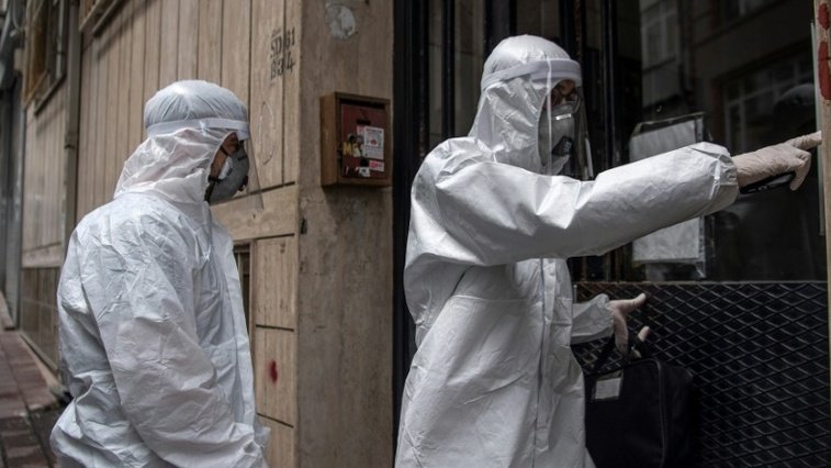 En Turquie, des médecins se muent en "détectives" pour traquer le coronavirus