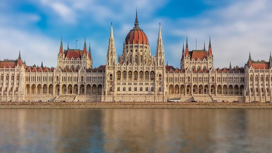 Une commission parlementaire hongroise rejette un projet de loi reconnaissant le "génocide arménien"