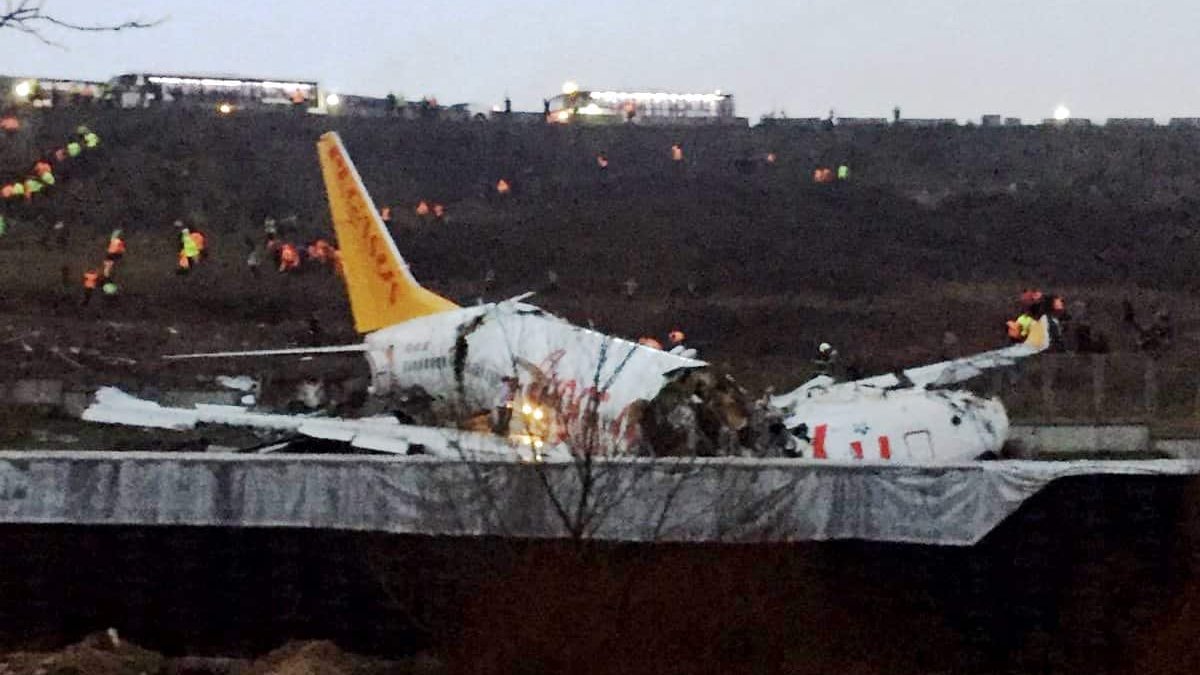 Turquie : Sortie de piste d'un avion atterrissant à l'aéroport Sabiha Gökçen, à Istanbul