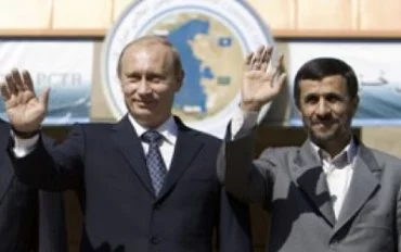 Poutine et Ahmadinejad attendus en Turquie
