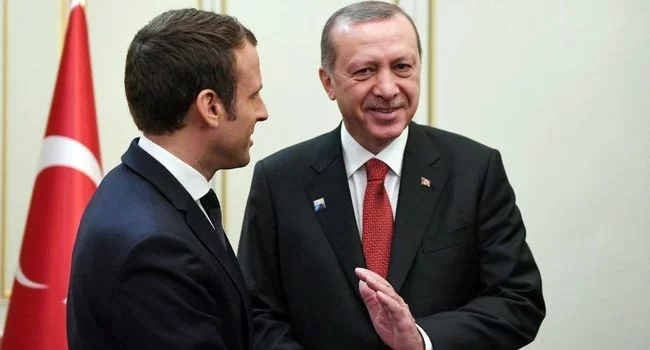 Erdogan ne trouve "rien de négatif" aux commentaires de Macron