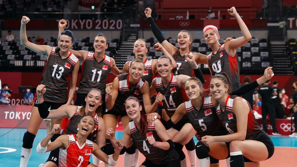 L'équipe féminine de volley-ball de Turquie bat la Russie et se qualifie pour les quarts de finale olympiques