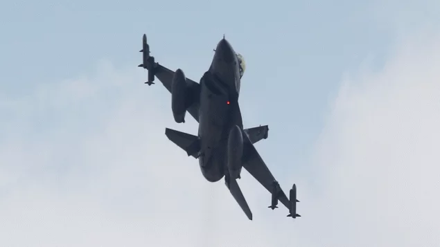 L'aviation turque bombarde des positions kurdes en Irak