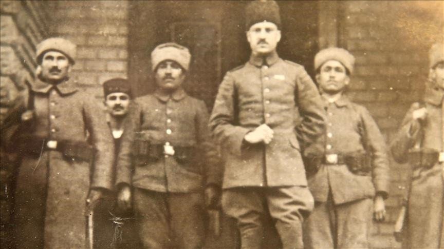 Originaire du Cachemire, Pathan symbolise les liens de la Turquie avec l'Asie du Sud