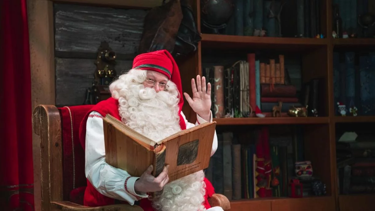 Saviez-vous que Saint-Nicolas, connu sous le nom de Père Noël, vivait dans le quartier Demre d'Antalya ?