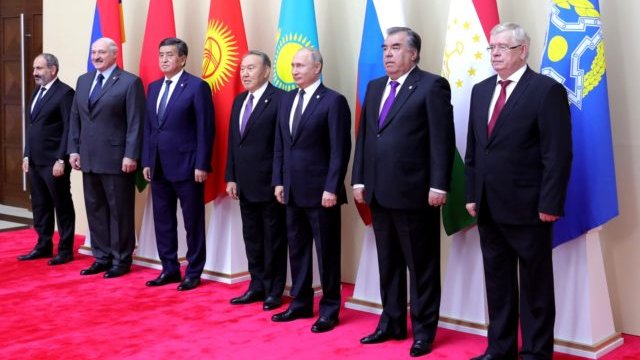La Russie et la Turquie rivalisent pour attirer l'Azerbaïdjan dans leurs jeux géopolitiques