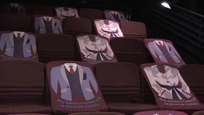 Les cas quotidiens de coronavirus turcs dépassent 1400 pour la première fois en huit semaines