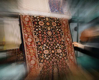 LE PKK BRÛLE DES METIERS À TISSER LES TAPIS
