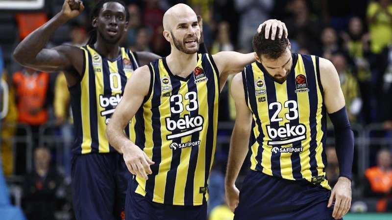 Fenerbahçe Beko écrit l'histoire en battant Monaco 80-79 lors du Final Four