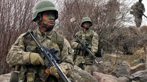 Deux soldats turcs tués dans le nord de l'Irak par des tirs du PKK