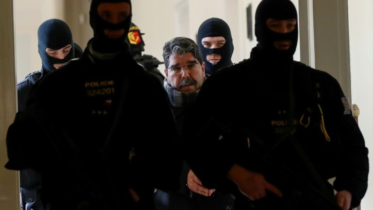 Remise en liberté de Saleh Muslim à Prague et protestation d'Ankara