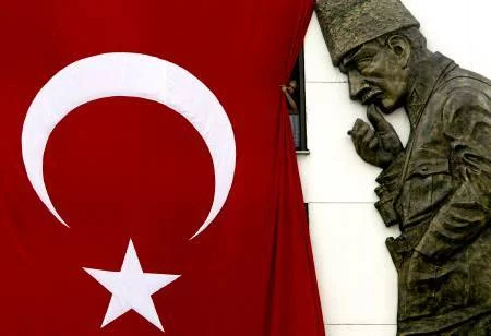 La Turquie entre modernité et résurgence identitaire 