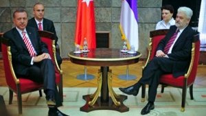 La Serbie et la Turquie célèbrent leur nouvelle amitié à Novi Pazar