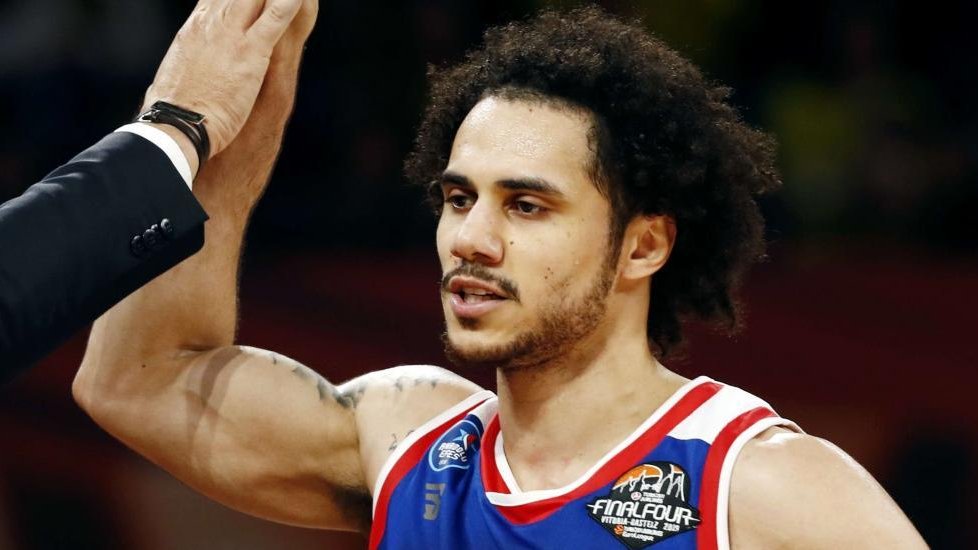 L'ancienne star de la NBA Shane Larken s'apprête à rejoindre l'équipe nationale turque de basket-ball